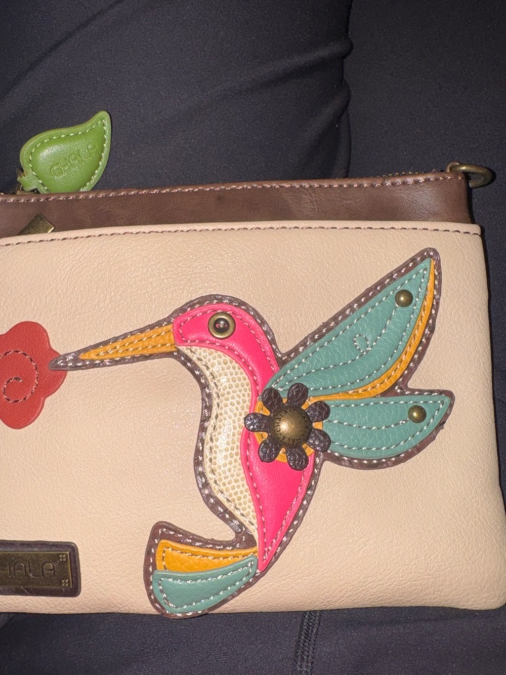 Chala Bright Hummingbird Appliqué crossbody  - Multicolor